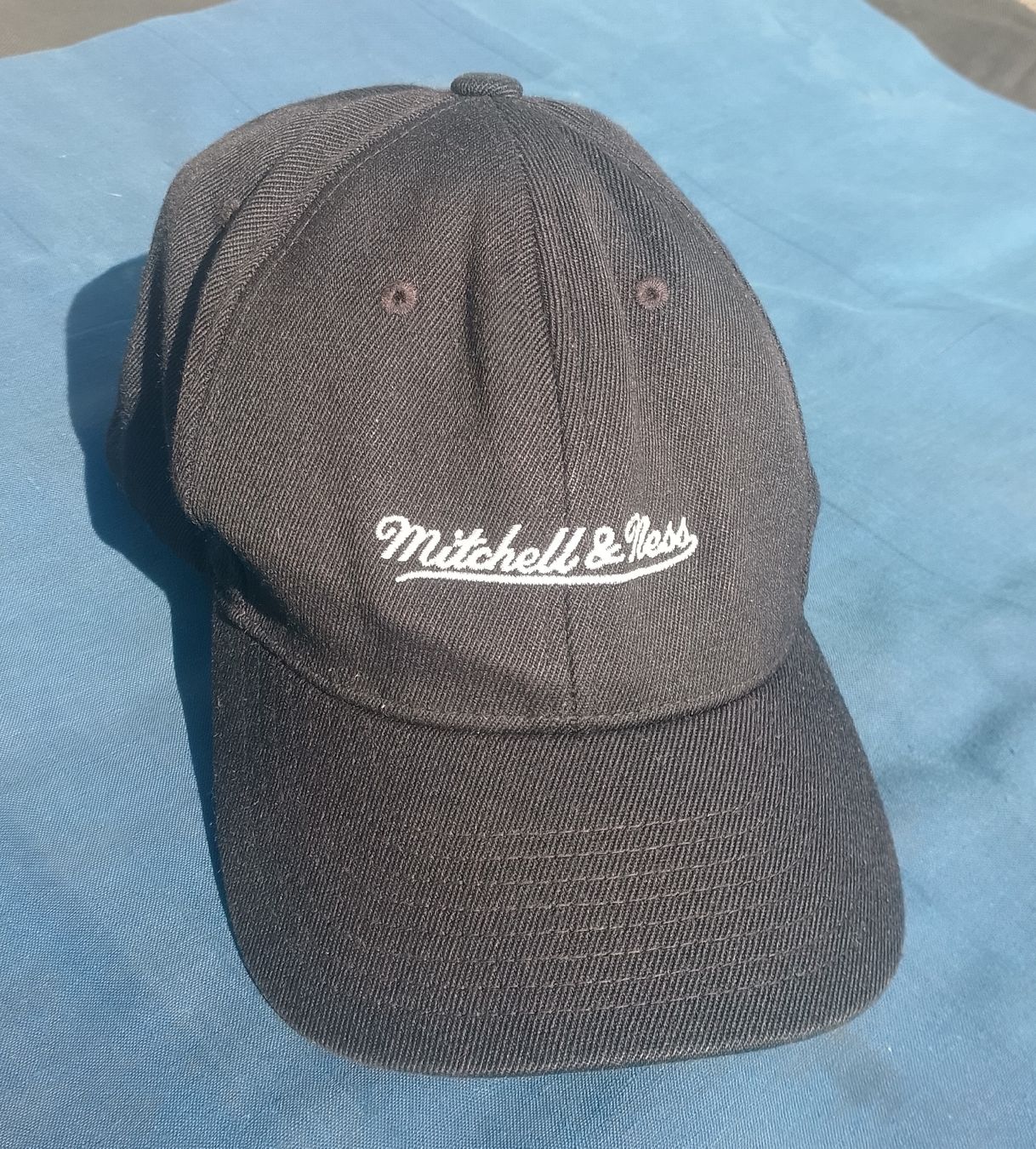Mitchell & Ness Copricapi, berretti & cappellini: Mitchell & Ness Cap schwarz – Usato da Luzern venduto da toenu23