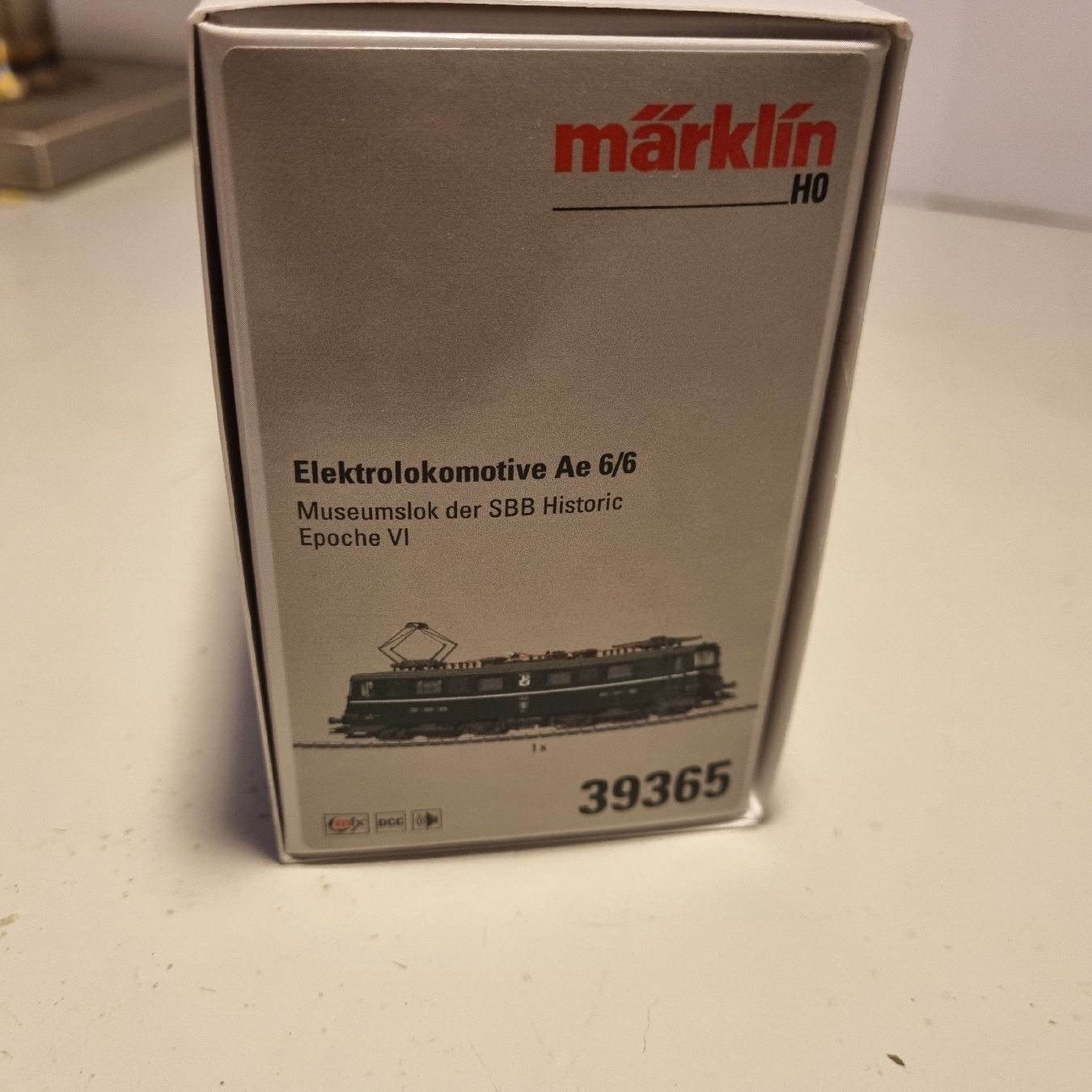 Märklin Trains électriques: Märklin Ae 6/6 "Graubünden – Neuf avec emballage d'origine à Sargans par Pfiffii 6