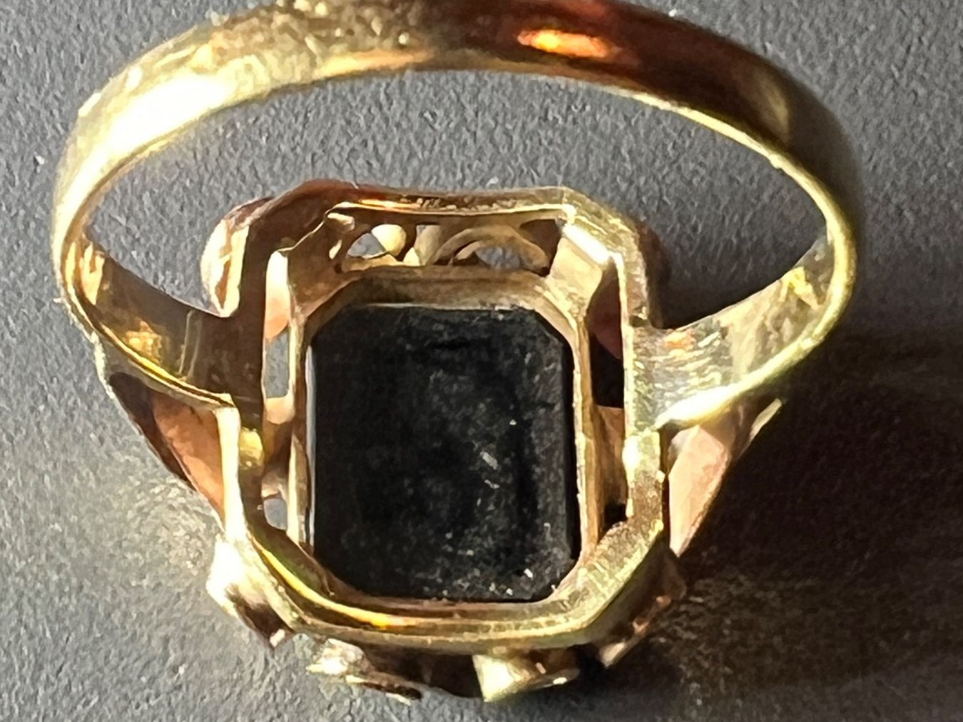 Anelli: Gold-Ring 14K mit Onyx – Usato da Chur venduto da Penting1935 1