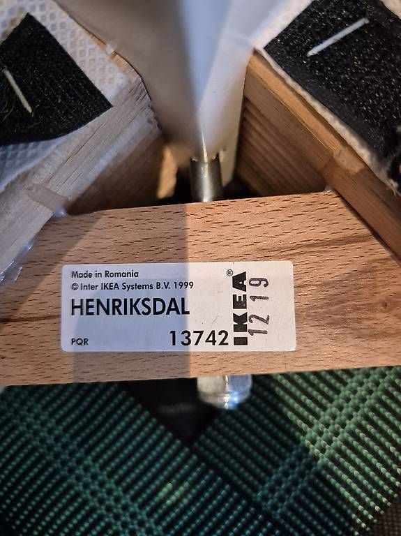 Chaises: Chaises Ikea Henriksdal – D'occasion à Mathod par Pet-pet 1
