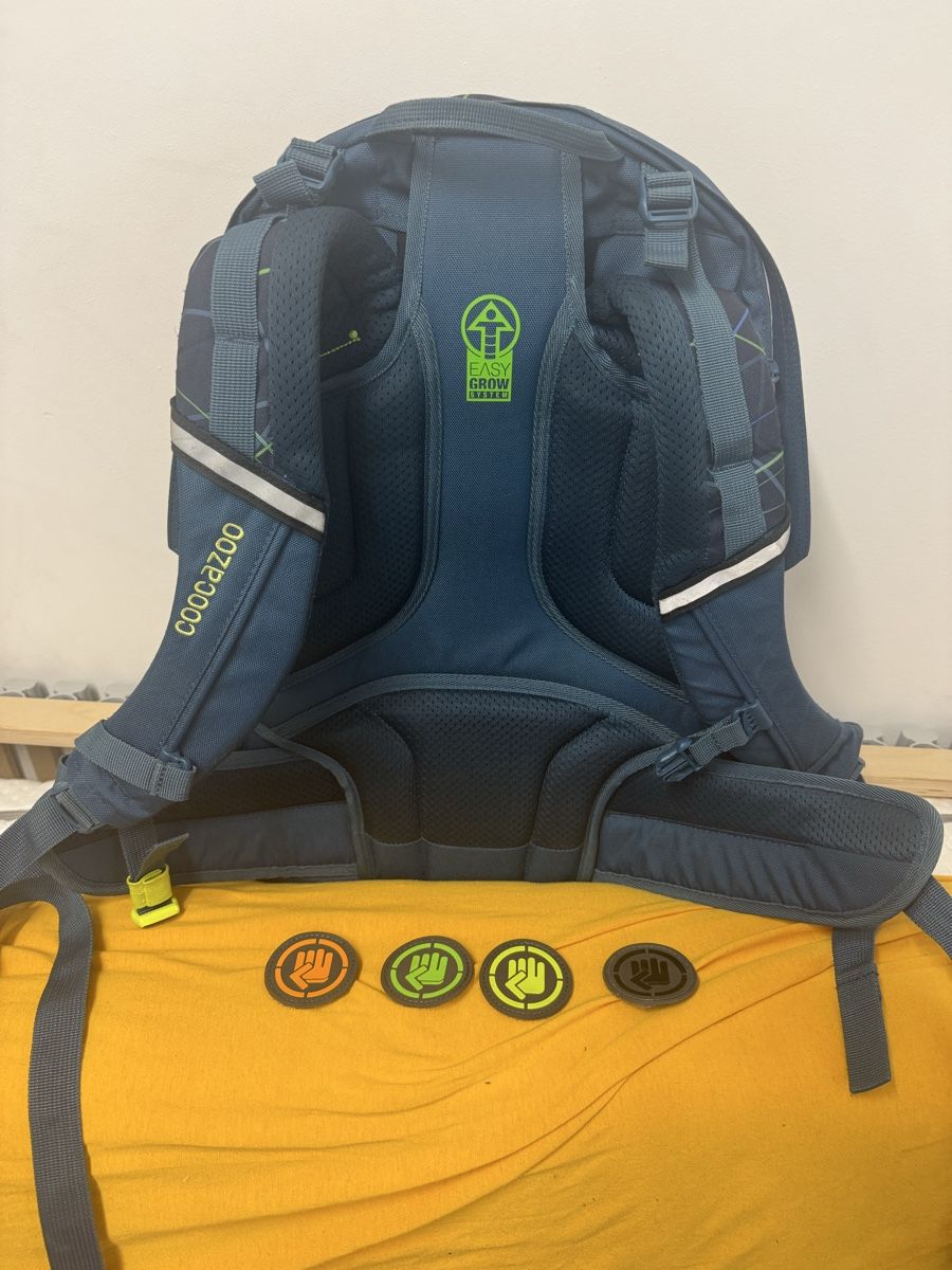 Coocazoo Zaini: Coocazoo Rucksack mit Patches – Usato da Wallisellen venduto da nic_o08 1