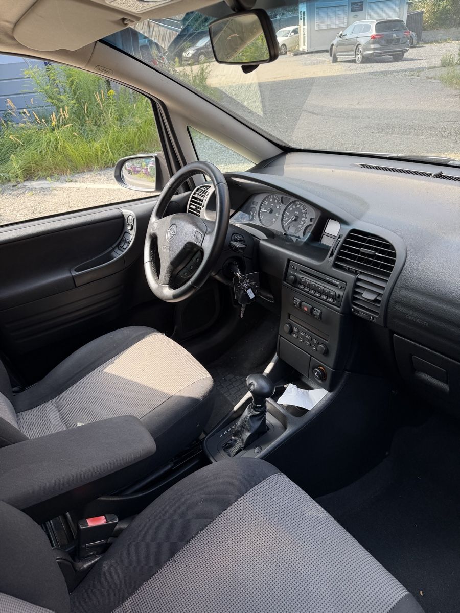 Opel Automobili: Opel Zafira mit MFK – Usato da Altstätten SG venduto da ism_8vc9 6