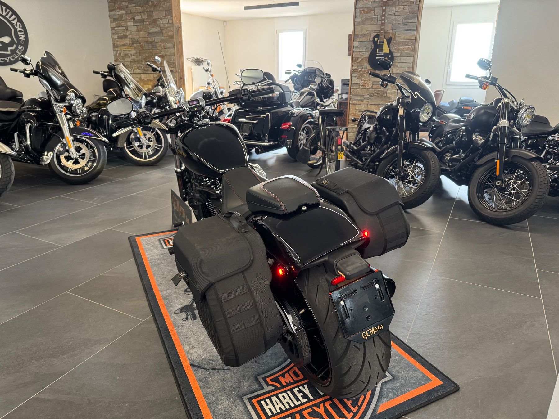 Harley-Davidson Chopper: Harley Davidson Breakout 107 35kW LEASING POSSIBLE – Usato da Echallens venduto da HD90 7