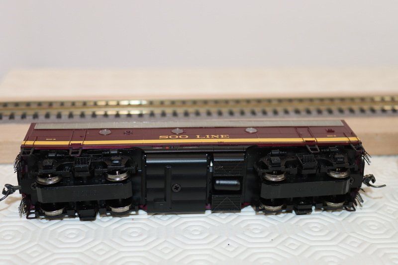 Modellini di ferrovie: 2 Genesis US Lok ( 450 ) – Usato da Kerzers venduto da Winu64 6