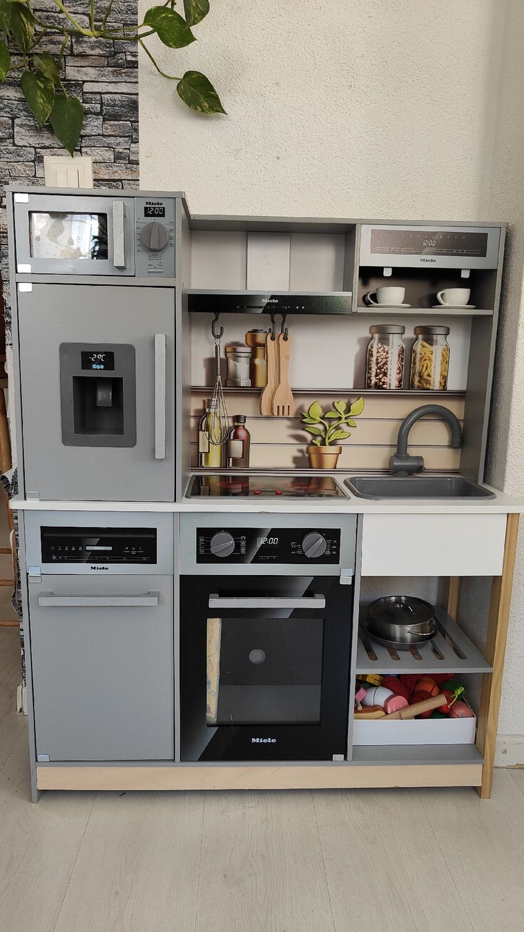 Giocattoli: Kinderküche Miele – Usato da Adliswil venduto da ver_z2tg 1