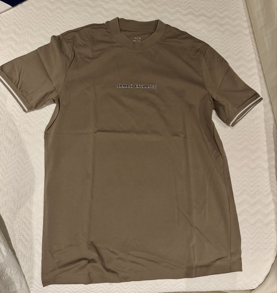 Armani T-shirt: Armani - Cotton T-shirt - S regular – Nuovo (secondo la descrizione) da Collonge-Bellerive venduto da alejan_0984