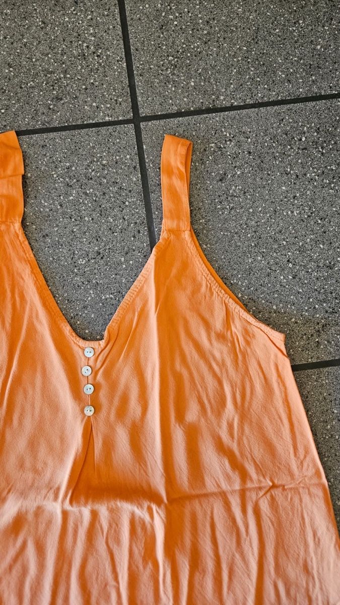 Top: Oberteil orange no name – Usato da Birrwil venduto da Annaluna 1