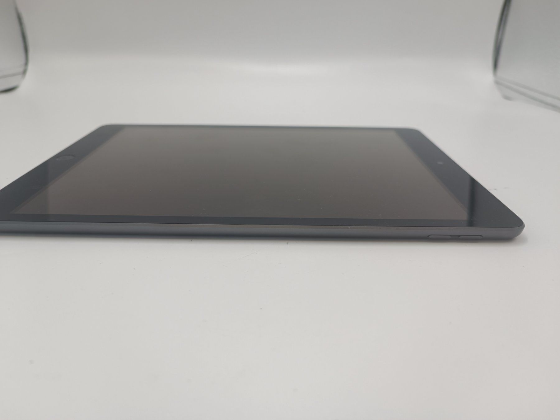 Apple Tablet PC: Apple iPad 2021 Gen 9 – Usato da Schlieren venduto da 2nd-Life 3