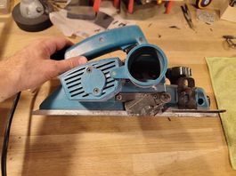 Rabot éléctrique Makita N1923b