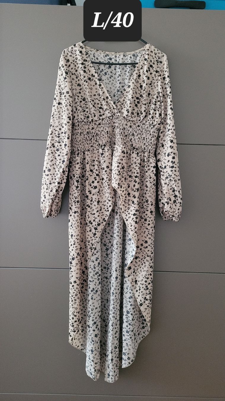 Shein Robes: Robe tunique  fleurie légère taille L/ NEUV – Neuf (Voir description) à Vevey par x_y_f