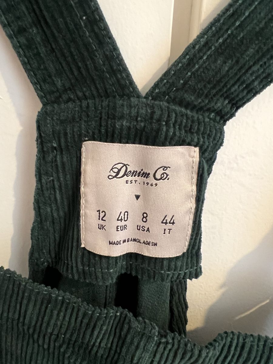 Vestiti: Latzhosen-Kleid – Usato da Rieden AG venduto da Cinna. 2