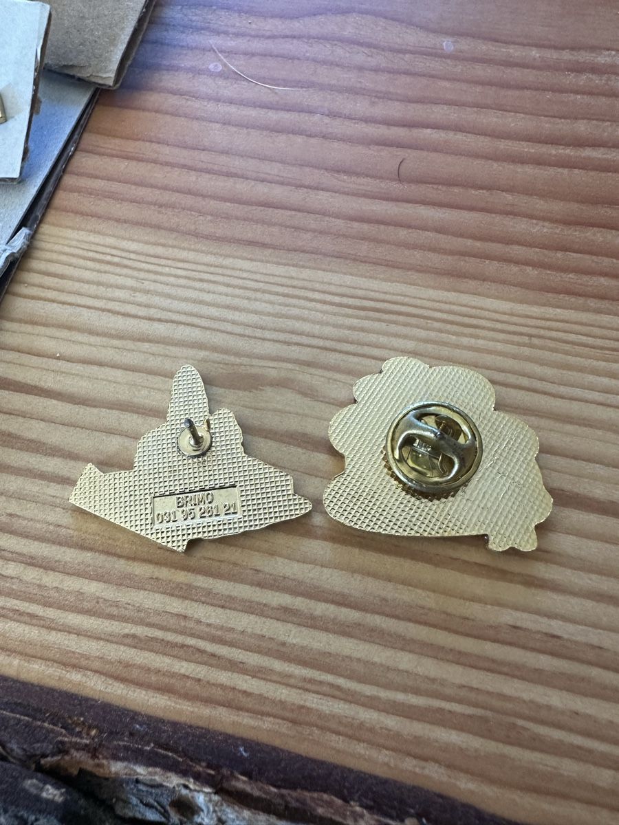 Plaketten & Abzeichen: Zitkus pins – Gebraucht aus Waldkirch von RS_99 3