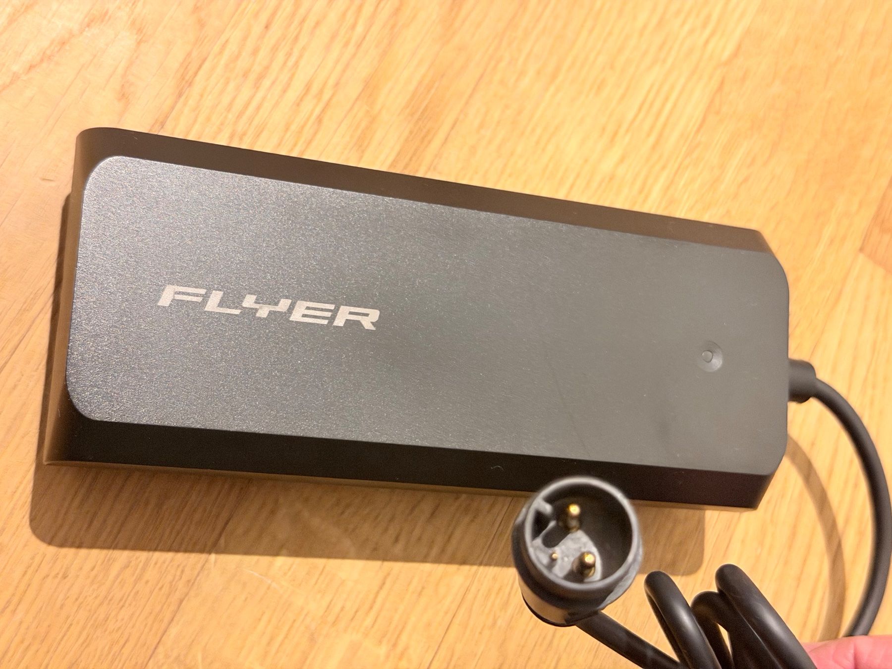 Flyer Chargeurs: Flyer Ladegerät SIB – Neuf avec emballage d'origine à Solothurn par lea_5lxz 2