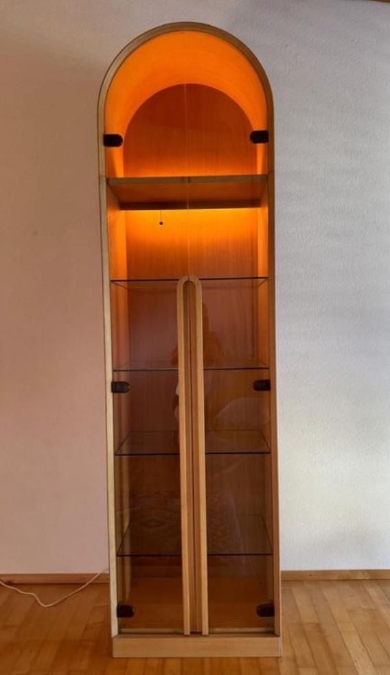 Pfister Armadi: Vitrinenschrank – Usato da Langendorf venduto da ruthhubler