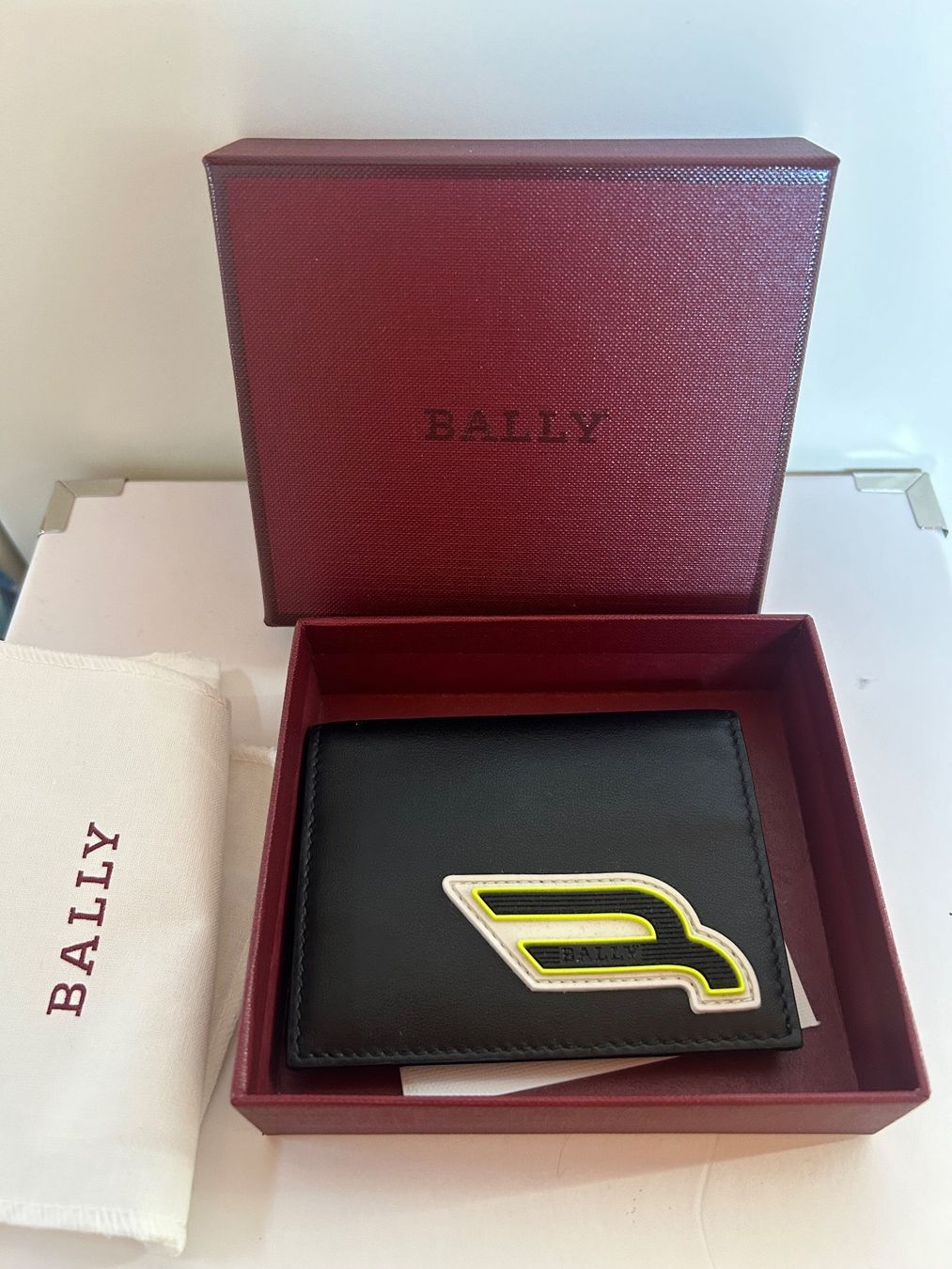 Bally Portafogli: Bally double cardholder wallet NEW with box – Nuovo e nell'imballaggio originale da Muzzano venduto da Sidney_3