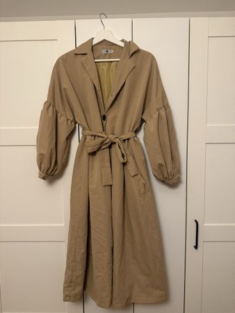 Trenchcoat mit Ballonärmeln Grösse S
