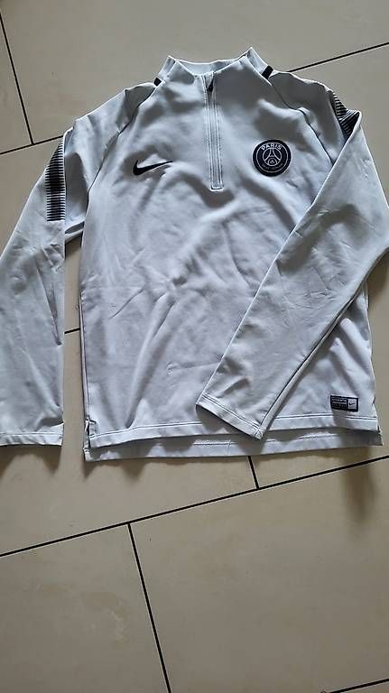 Maglioni & Felpe: Fussball-Langarmshirt – Usato da Baar venduto da Famar5