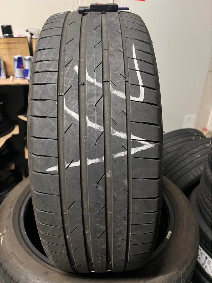 Hankook Pneumatici & Ruote complete: 235/45R20 100V Hankook Ventus EVO SUV + – Usato da Füllinsdorf venduto da fel_d8d2 1