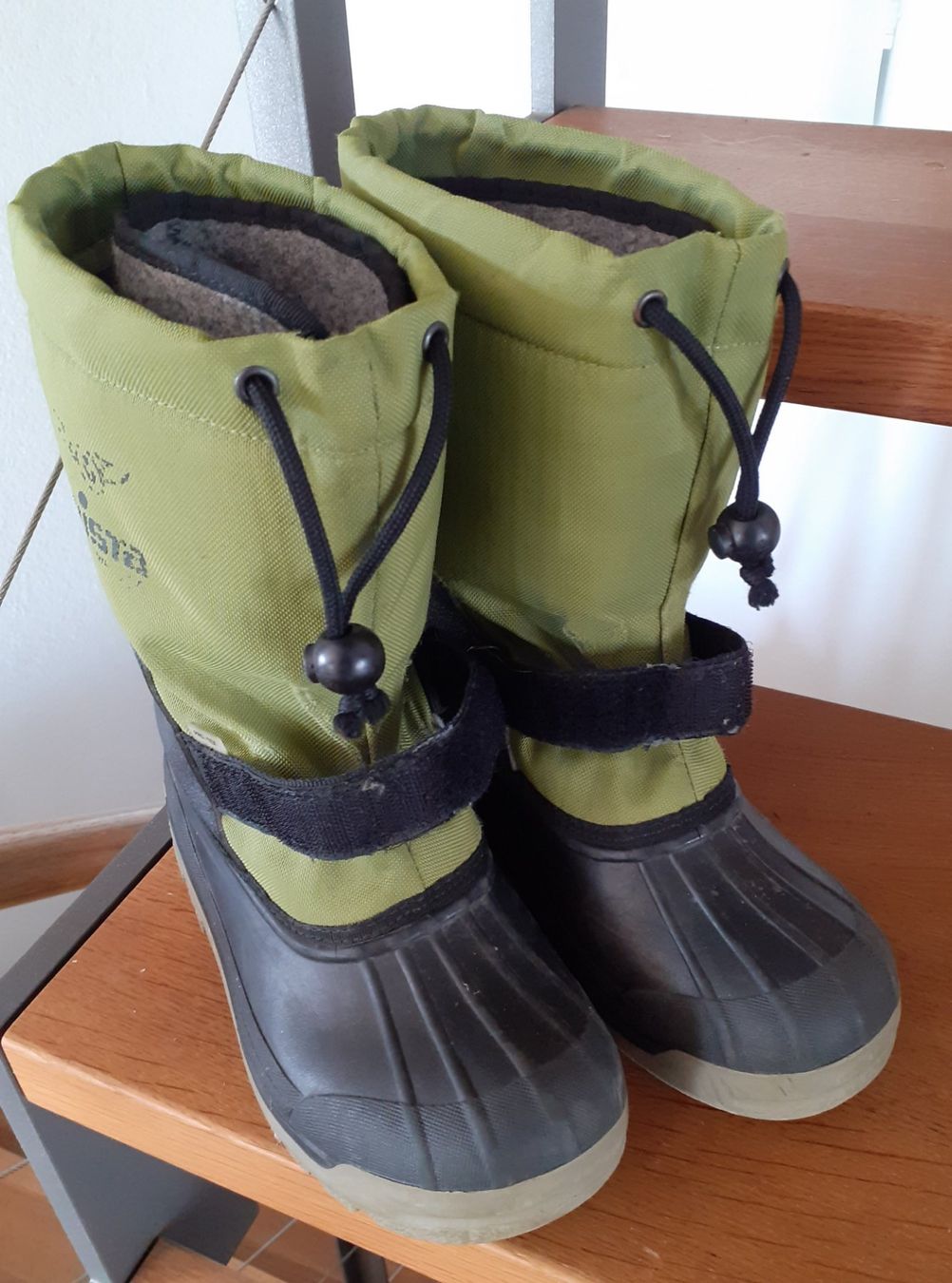 Scarpe per ragazzi: Winterstiefel Kinder – Usato da Unterlangenegg venduto da vitas