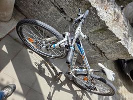 MTB TREK 8000