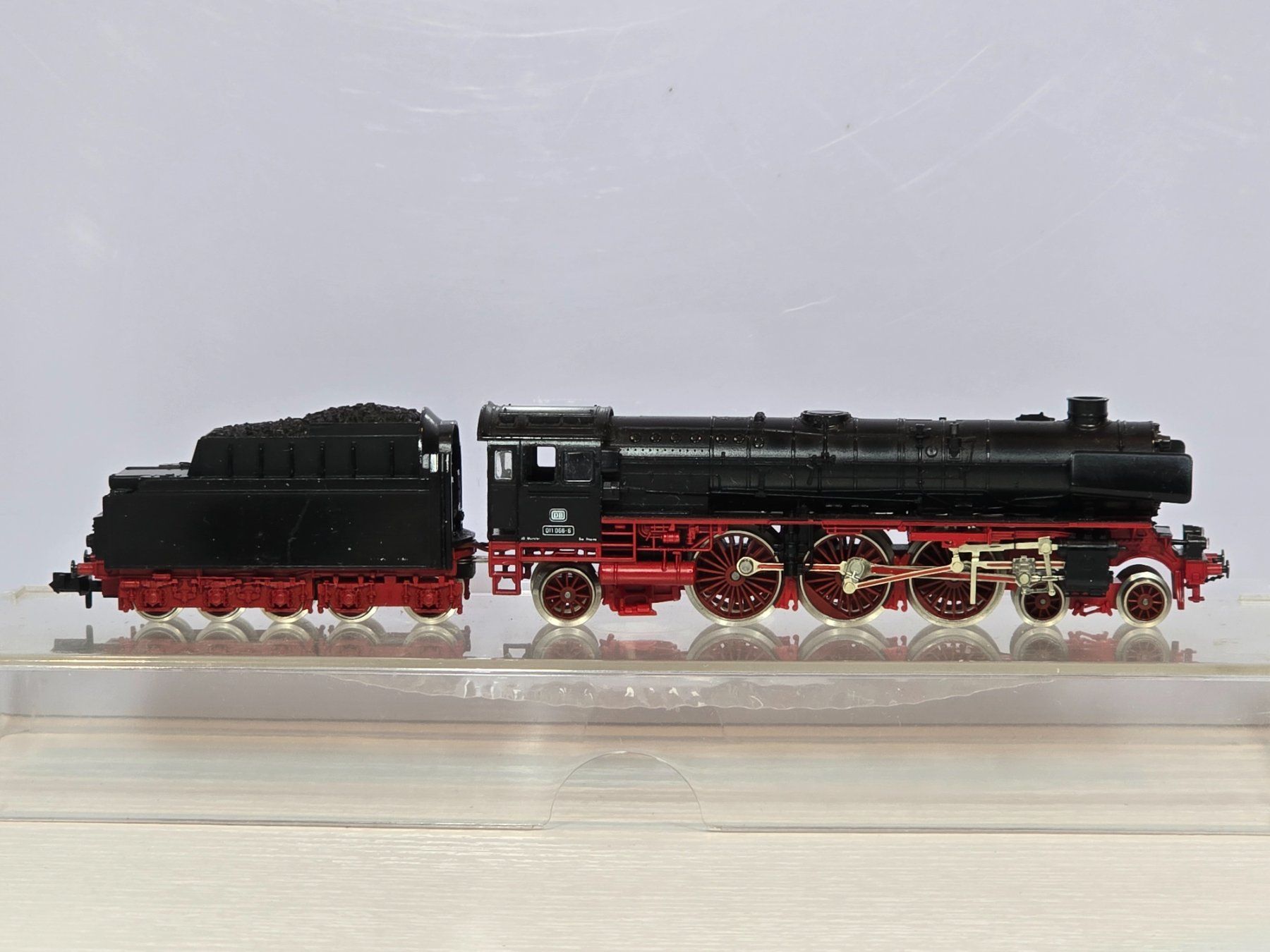 Fleischmann Modellini di ferrovie: Fleischmann 7170, DB, BR 011, Analog, Vitrine – Nuovo (secondo la descrizione) da Kloten venduto da Nicola2 3