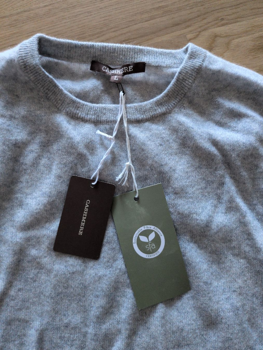 Maglioni & Felpe: Cashmere dünner Pullover Grösse L – Nuovo (secondo la descrizione) da Worb venduto da joe_j7lc 1