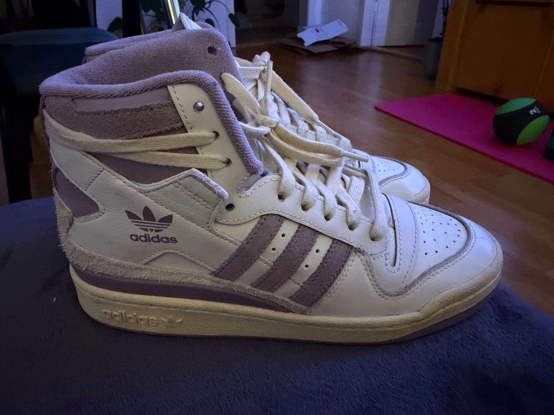 Chaussures femmes: Schuhe Adidas Gr. 38 – D'occasion à Winterthur par mar_x9kp
