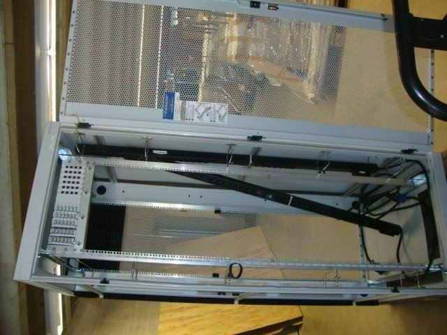 PCs: Computerrack – D'occasion à Gross par Triumph67 4