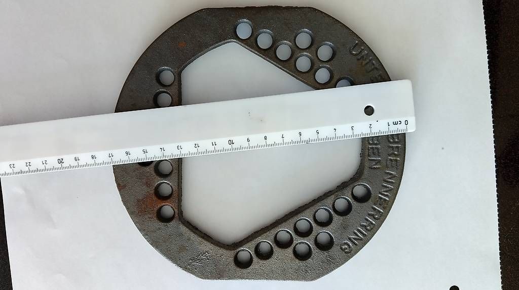 Radiatori: Ring für Zimmerölofen – Usato da Dübendorf venduto da Buch3