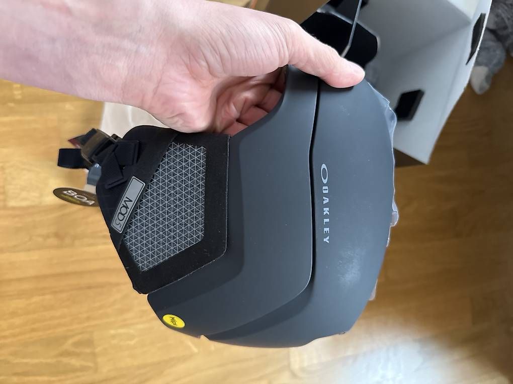 Caschi: Oakley Mod 5 MIPS Snowboardhelm Skihelm Größe M black - NEU – Usato da Bern venduto da sisndr 2