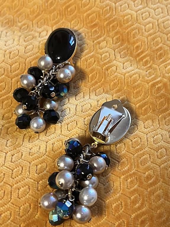 Orecchini pendenti & Orecchini a lobo: Orecchini vintage  – Usato da Balerna venduto da gat_b8p2 1