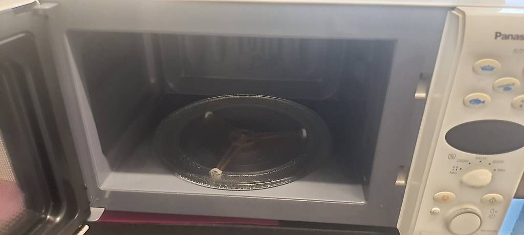 Elettrodomestici da cucina: Mikrowelle – Usato da Grabs venduto da Neuton 1