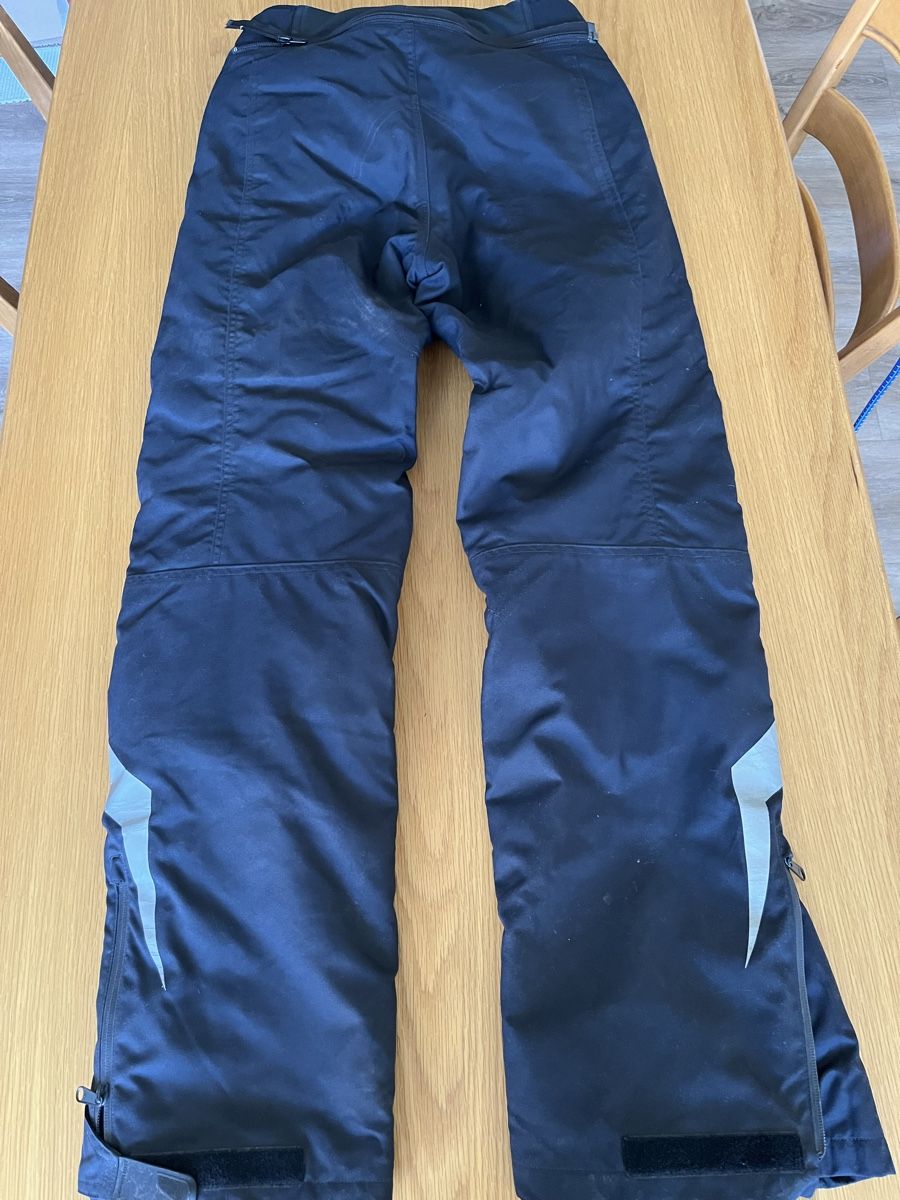 BMW Pantaloni: Motorradhose BMW – Usato da St.Gallen venduto da Jack8053