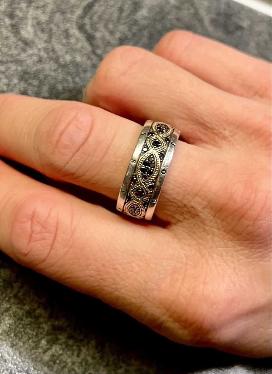 Thomas Sabo Anelli: Bague Thomas Sabo Love Knot or – Nuovo (secondo la descrizione) da Collombey venduto da iah_s5f5 5