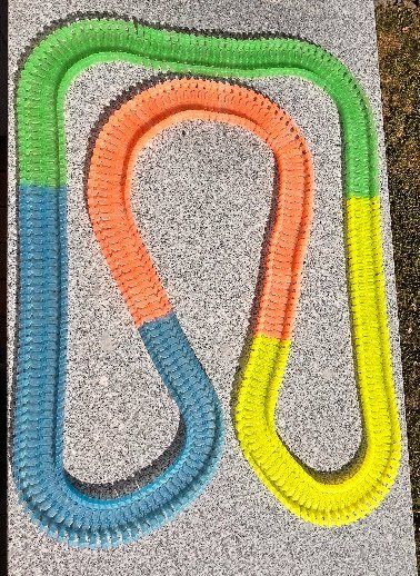 Spielzeuge: Magic Track - Set avec saut - Dès 3 ans – Gebraucht aus Cousset von xgi_c7z6