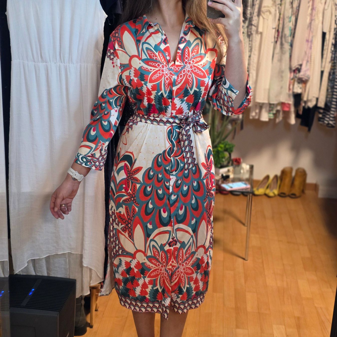 Vestiti: Elegantes Kleid mit Muster & Gürtel Gr. M – Usato da Wald ZH venduto da CapLux