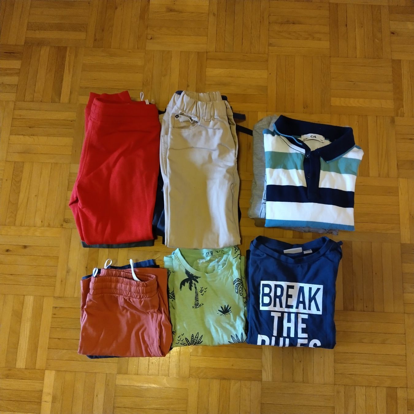 Lotti & Set di vestiti: Jungen Kleiderpaket, Grösse 122 – Usato da Oberdorf NW venduto da niederj 1
