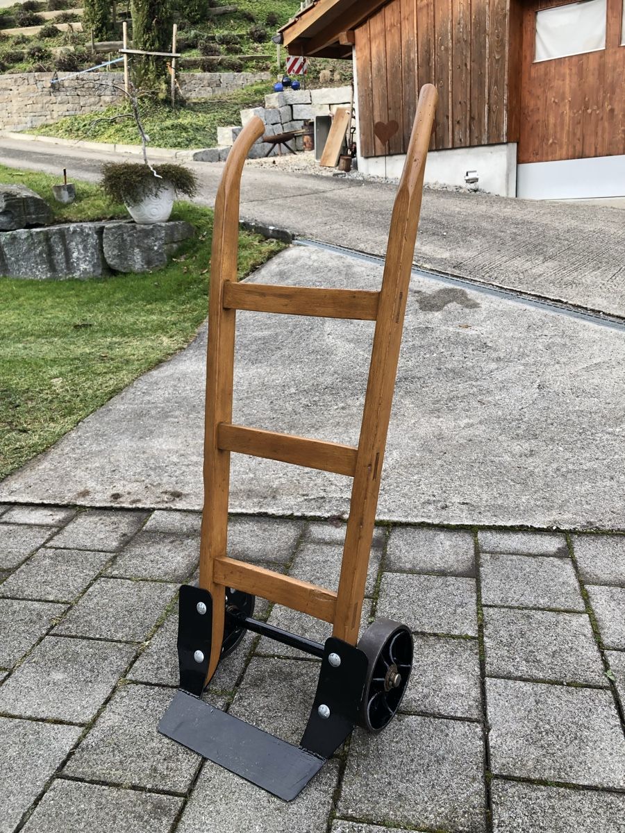Carriole: Alte Sackkarre – Usato da Reisiswil venduto da uleibundgut