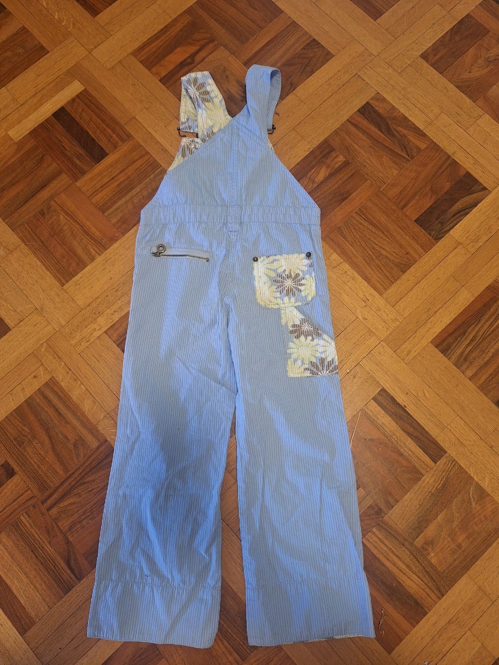 C&A Lotti & Set di vestiti: Kleiderpaket Gr. 104 – Usato da Fribourg venduto da lf87 7