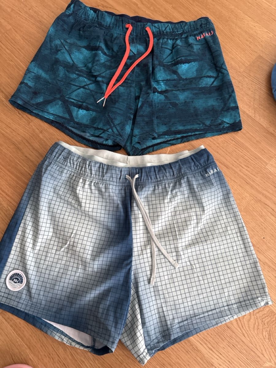 Pantaloni: 2x Badehose, Decathlon, Gr. M – Usato da Zürich venduto da szityu