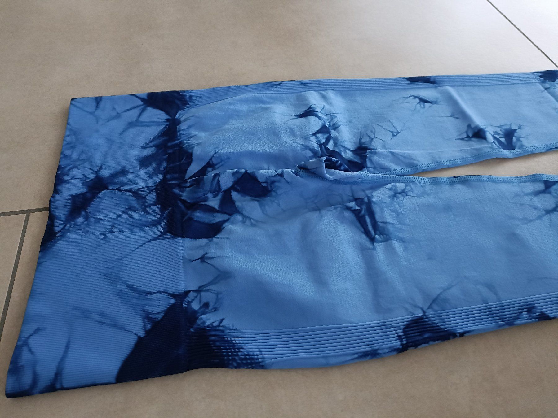 Leggings: Batik Leggings - Grösse S – Nuovo e nell'imballaggio originale da Rickenbach b. Wil venduto da Beautiful.Things 1