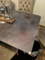 Sofa, Esstisch & Kleiderschrank