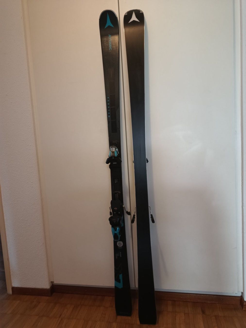 Atomic Sci: Atomic Redster X7, 176 cm, neuwertig – Nuovo (secondo la descrizione) da Brunnen venduto da Mmatter 1