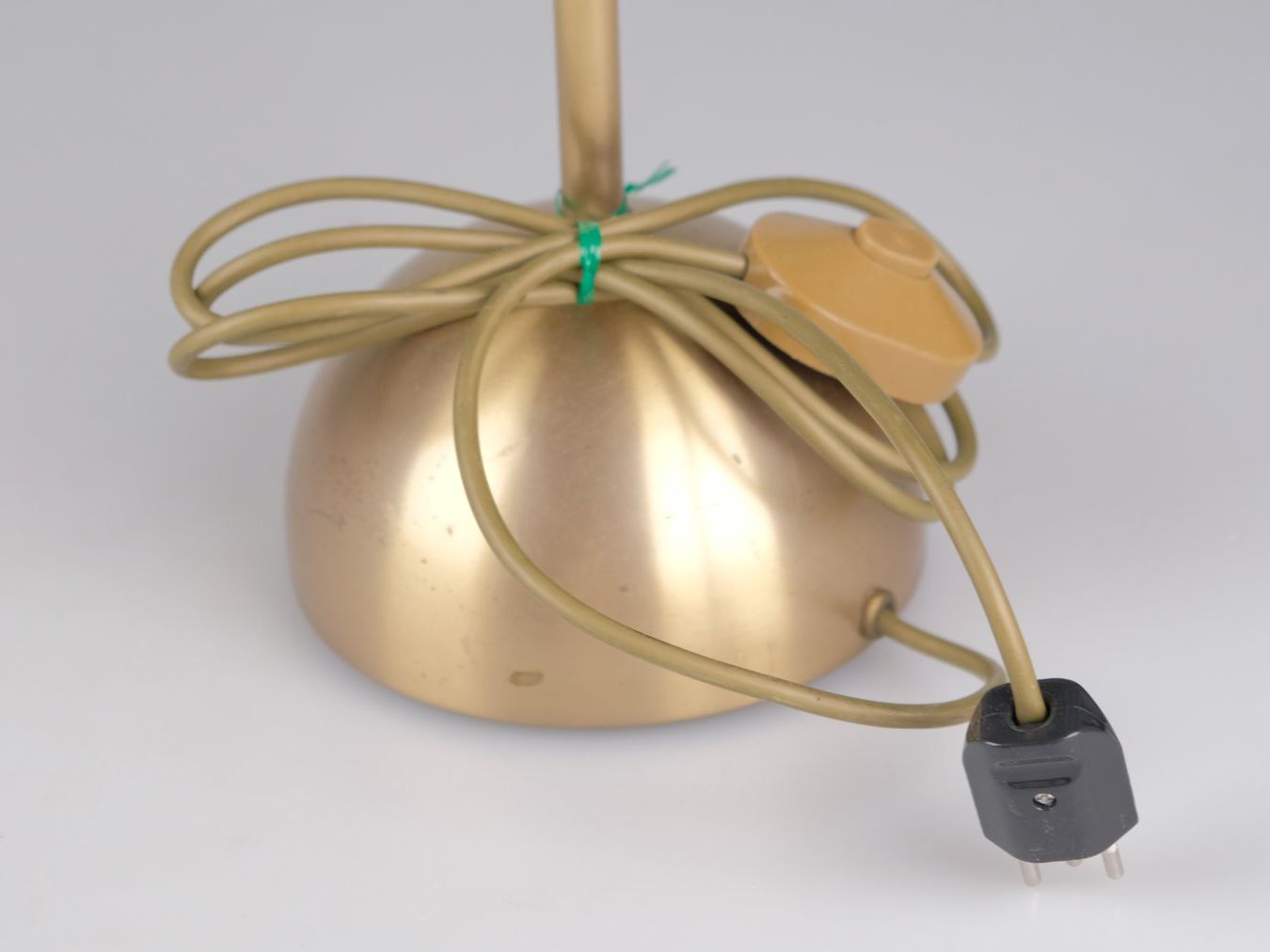 Lampade: Messing-Stehlampe - Vintage |  Leseleuchte - 1970er – Usato da Volketswil venduto da brockipfannenstil 5