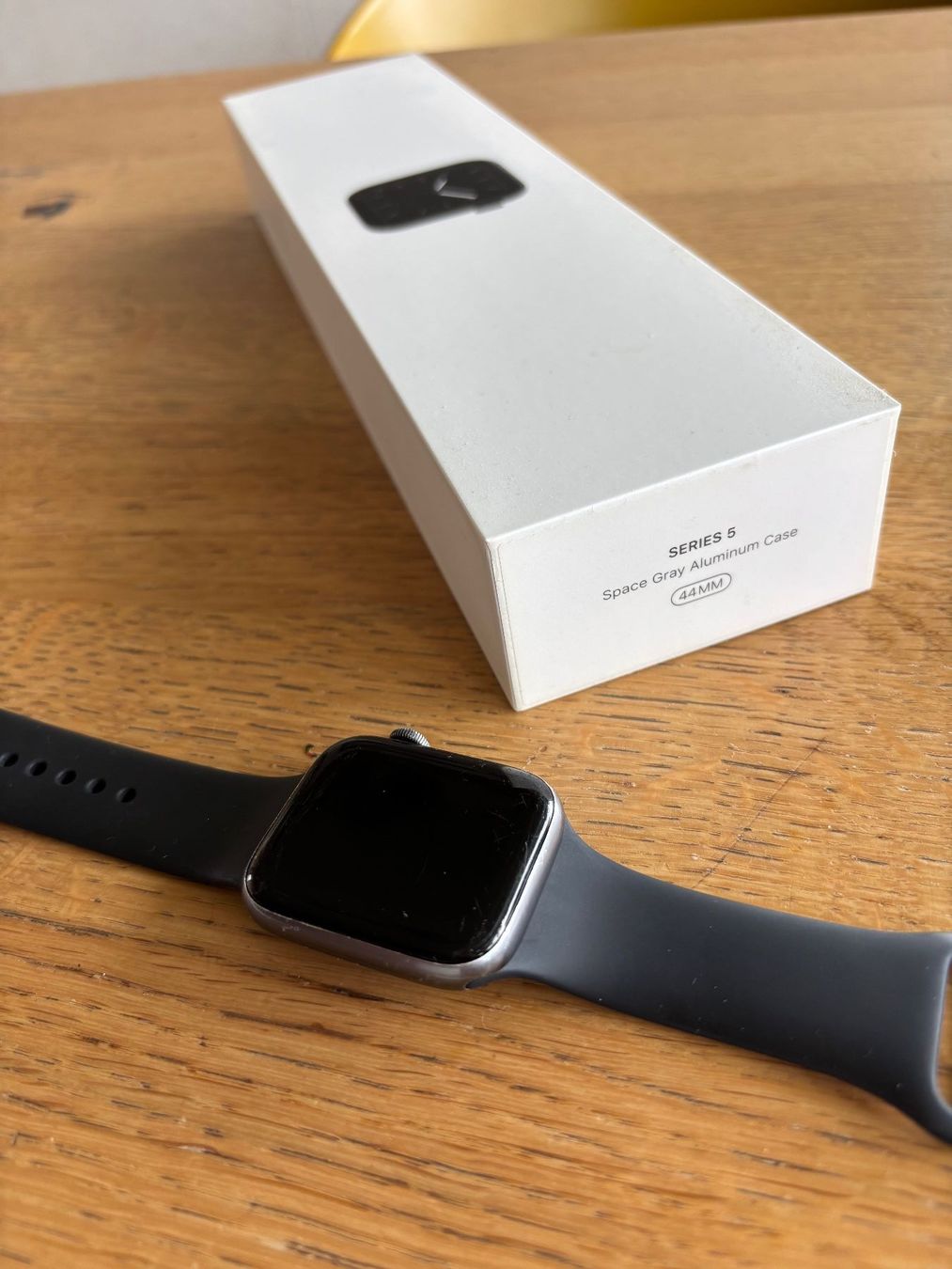 Apple Smartwatch: Apple Watch Series 5 / 44mm – Usato da Uetikon am See venduto da Chreg