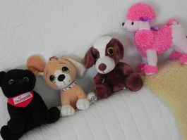 Plüschtiere Hunde, Pudel etc. Set 4 Stk