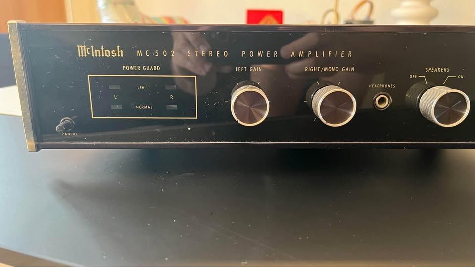 McIntosh Amplificatori: McIntosh MC502 - Endstufe – Usato da Meggen venduto da Hobst 1