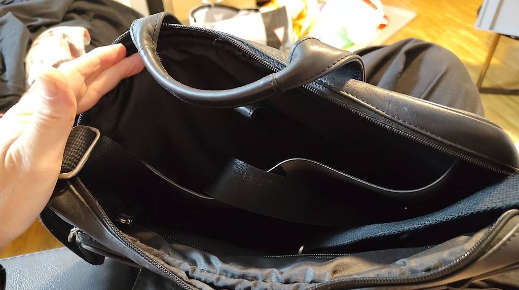 Valigie & Borse: Bugatti Leder-Notebooktasche / Businesstasche  neuwertig – Usato da Schlieren venduto da Conex7000 1
