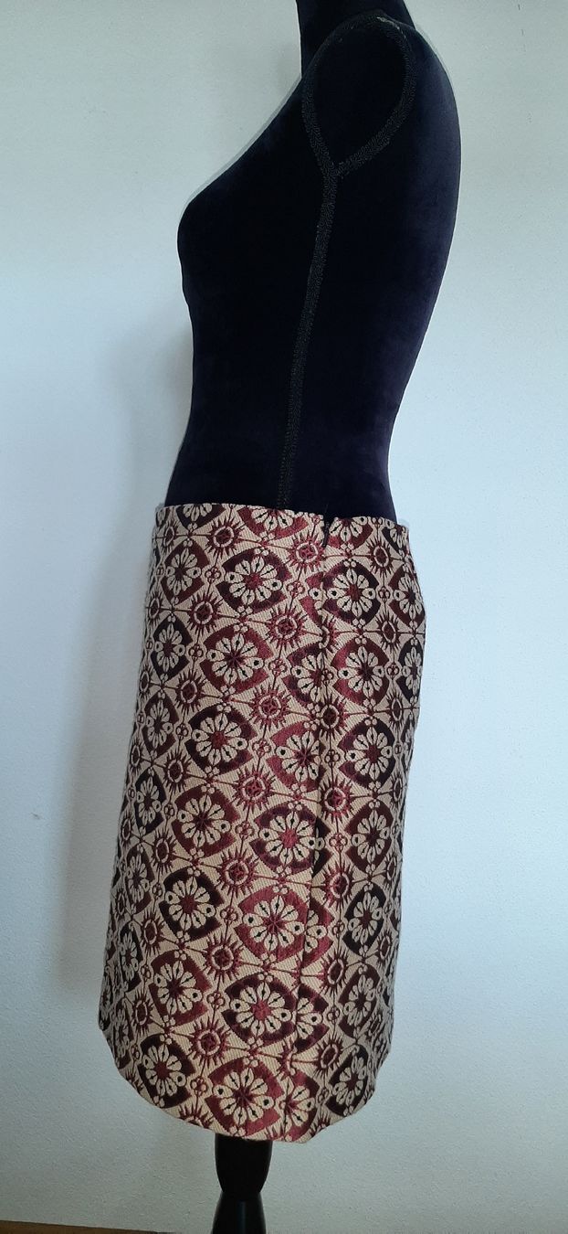 Hallhuber Röcke: Hallhuber Donna Rock Gr.40 Blumenmuste – Gebraucht aus Uster von kgw78 2