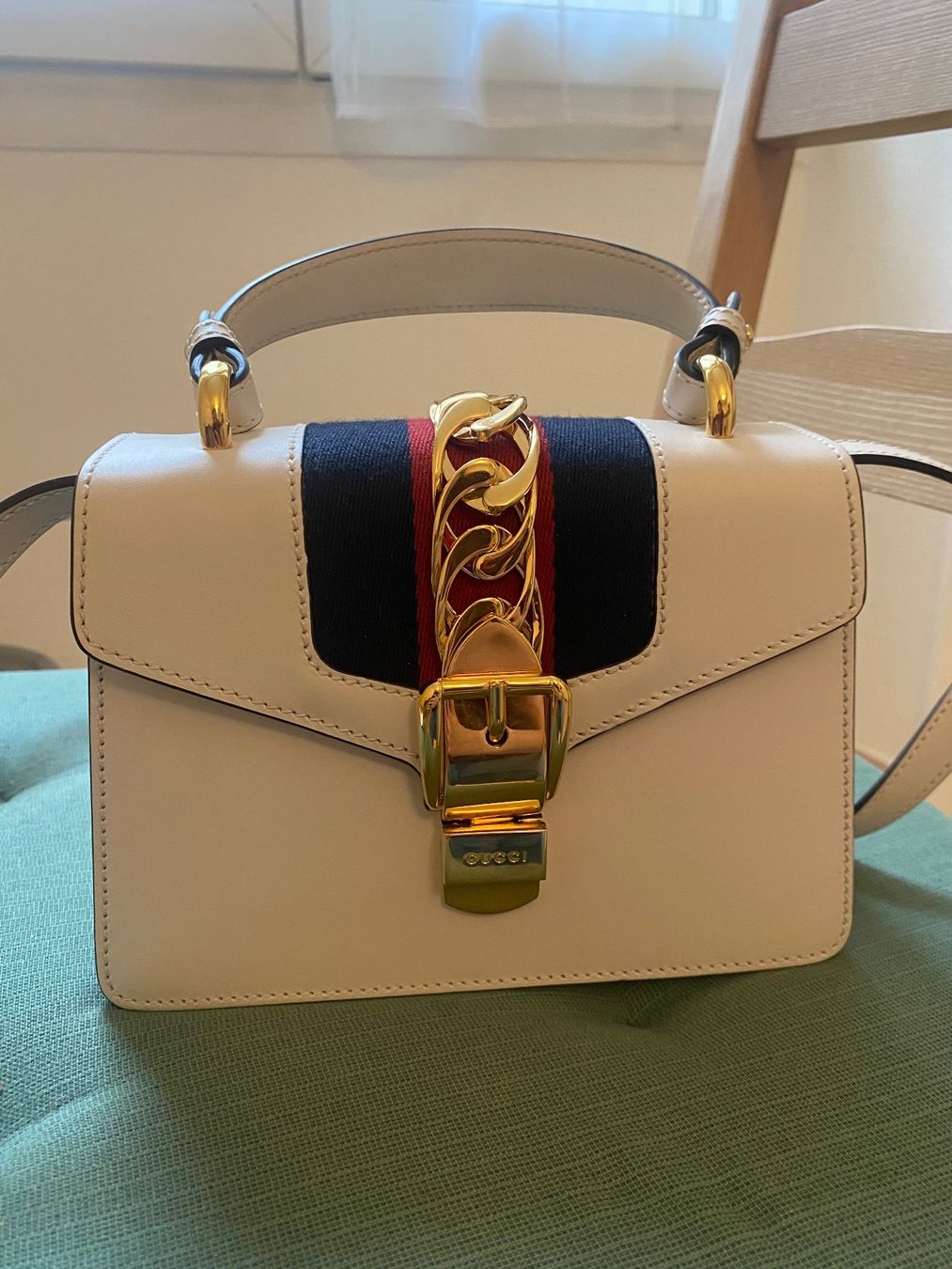 Gucci Sacs femmes: Sac à main Gucci Sylvie – Neuf (Voir description) à Lausanne par bab_s576